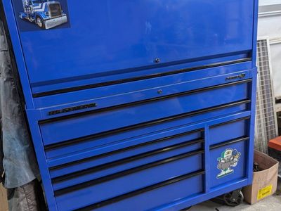 US General Series 3 56 inch and hutch Combo - Excellent Condition