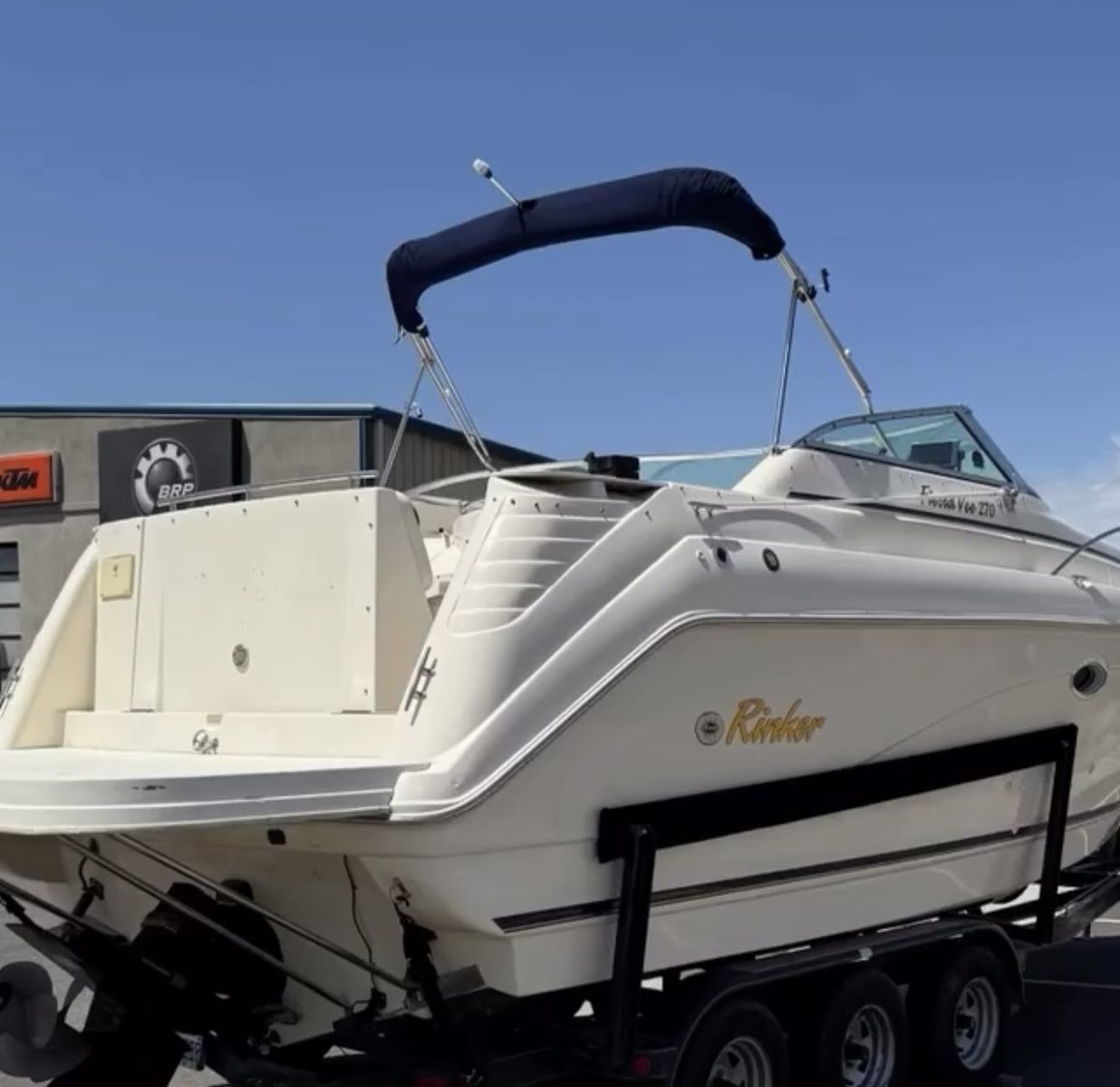 2001 Rinker Fiesta Vee 270 Cruiser - 496 Mercruiser, Bravo One Outdrive