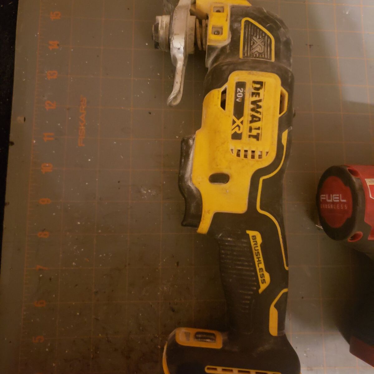 DeWalt 20V XR Oscillating Tool