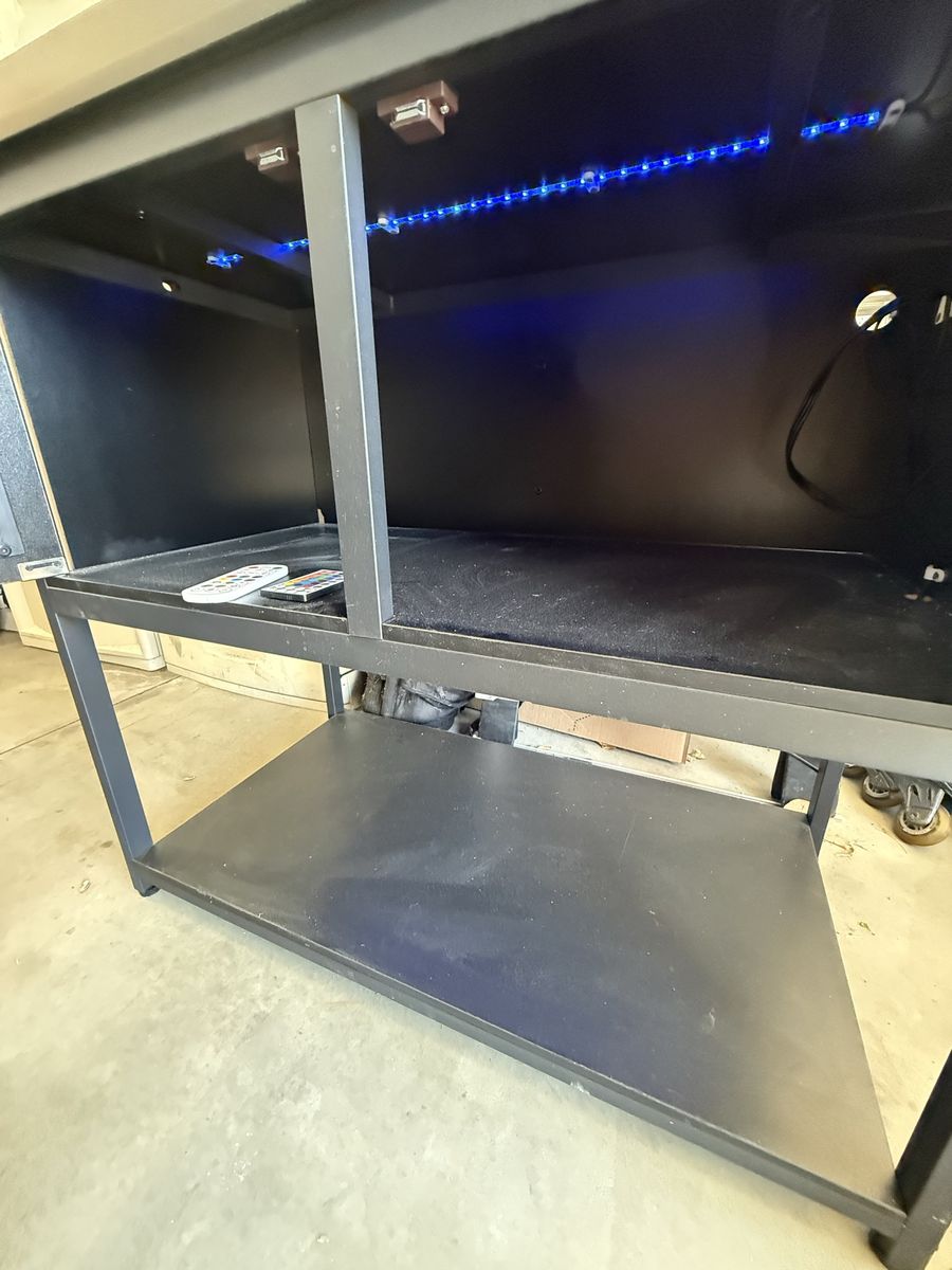 Main image 4