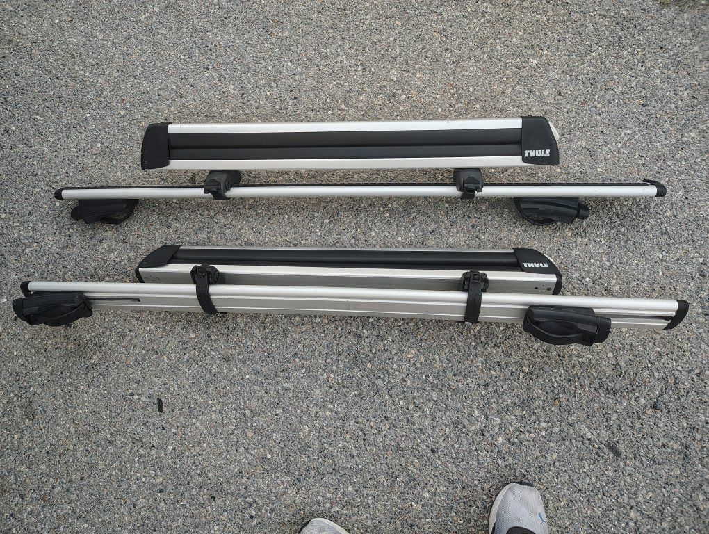 THULE OEM ROOF RACK 55" WITH SKI RACKS 37"