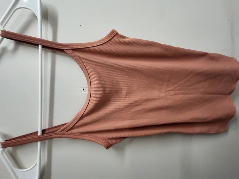 Ladies Size Medium (7-9) boho brand tank top coral