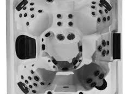 Crystal Spas 6 Person Hot Tub | 3 Pumps, Multi Colored LED Lighting, Energy Efficient Heater | Visit Showroom!