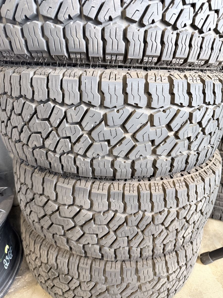 245/65/17 Falken AT4W