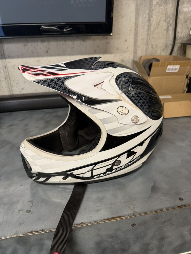 Fly Helmet Large
