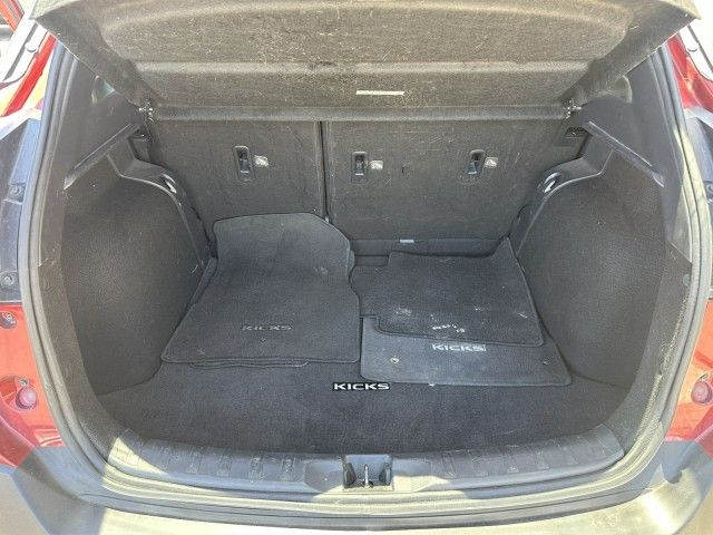 Main image 8