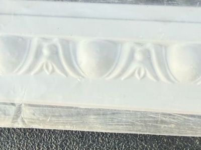 Egg and Dart Millwork/Moulding 8’ sticks