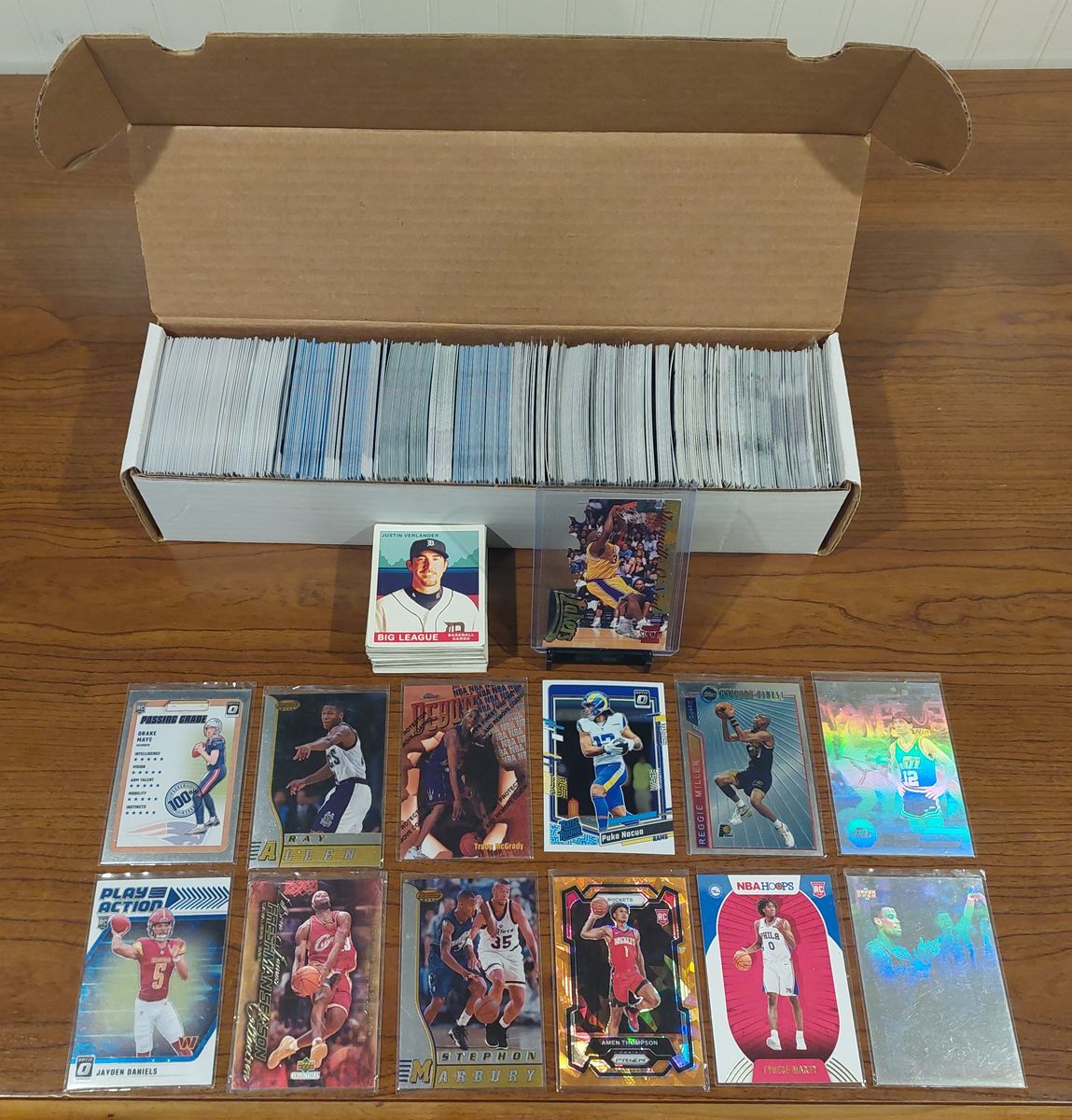  500+ Sports Card Collection – Basketball • Football • Baseball | Rookies, Inserts, Prizm, Optic & More! 