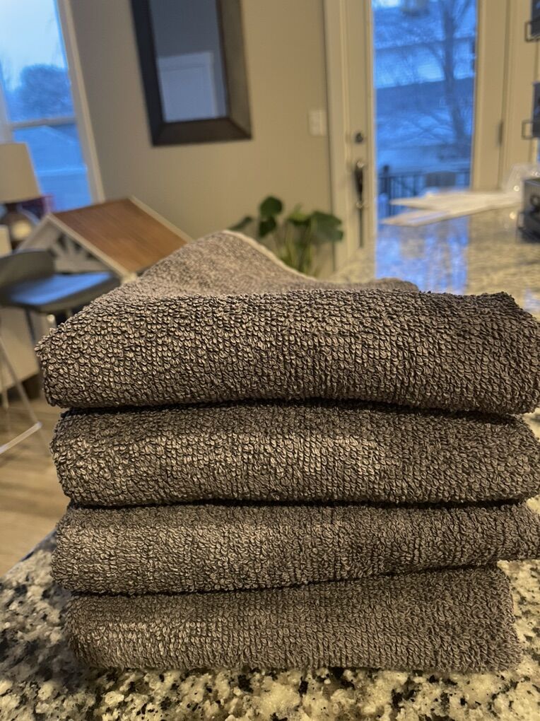 4 x gray hand towels  14 In By 25 In