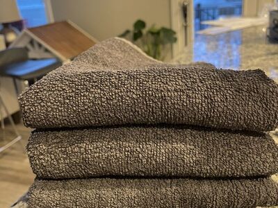 4 x gray hand towels 14 In By 25 In