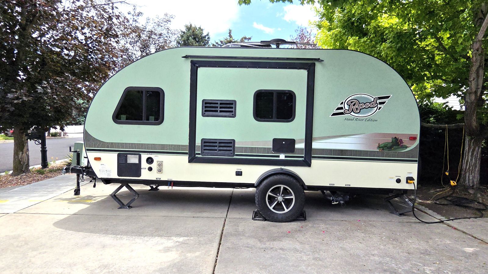 R-pod Travel Trailor