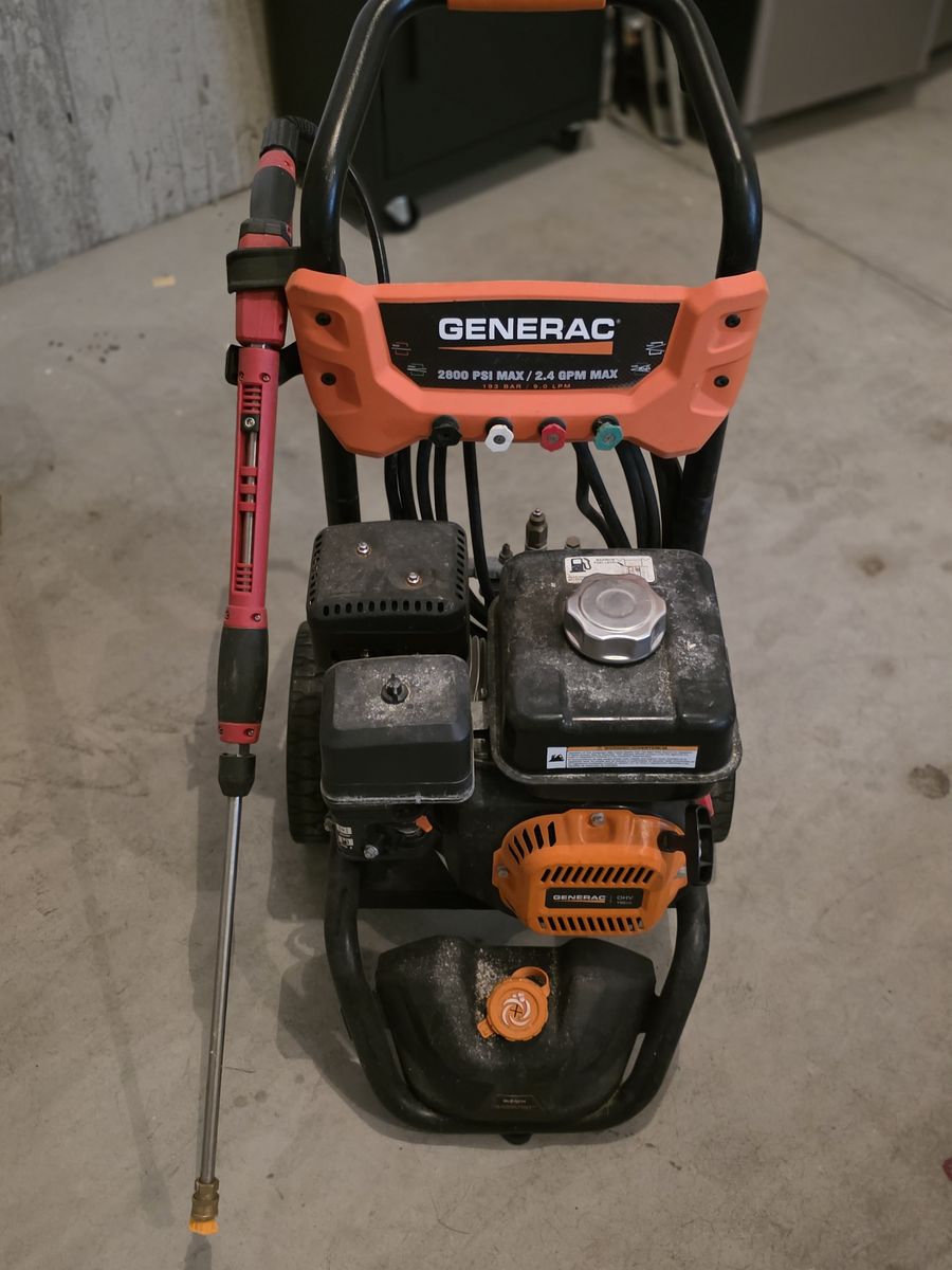 Generac 2800 PSI 2.4 GPM Gas Pressure Washer