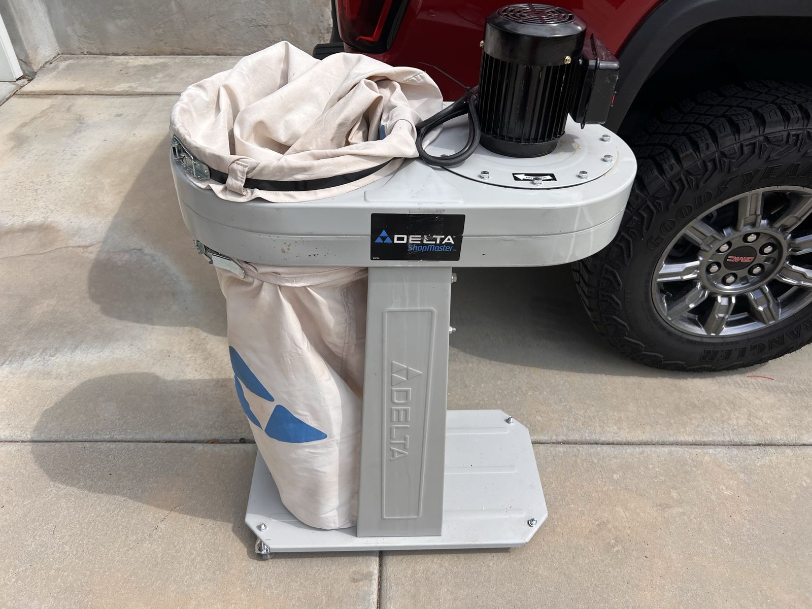DELTA Shopmaster AP400 Dust Collector - Industrial Strength, 1 hp Motor, Portable