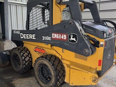 2016 John Deere 318E Skid Steer