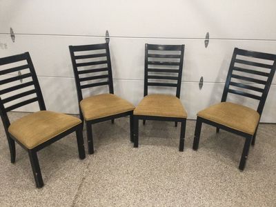 4 Dining Chairs
