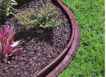 NEW! 4 ft. Dark Brown Rubber Landscape Edging