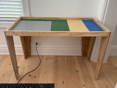 Wooden Lego Building Block & Toy Activity Table with Built-In Baseplates