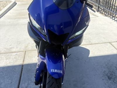 2024 Yamaha R3 Blue Motorcycle - Used, Excellent Condition under 700 miles