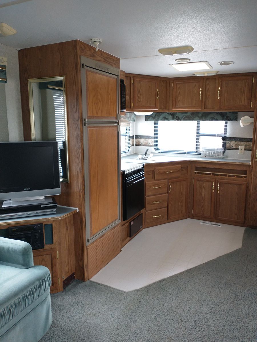 Main image 18