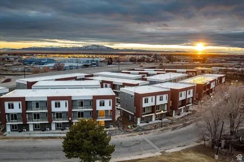 Townhome for Rent in Clearfield