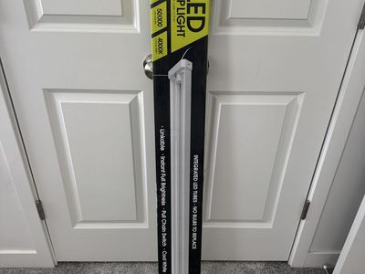 4 Ft LED Shop Light – New in Box – 4000 Lumens