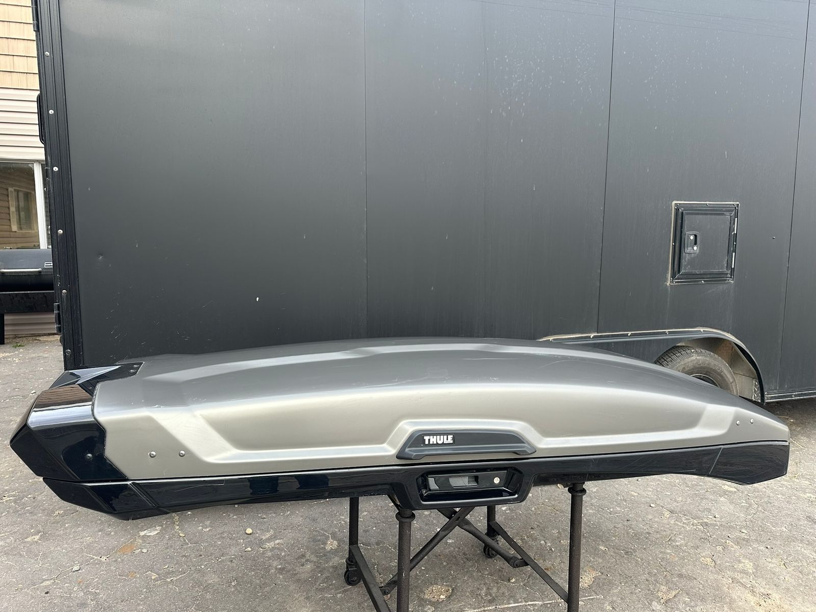 Thule Motion XT XL Rooftop Cargo Box Gray - UsedExcellent