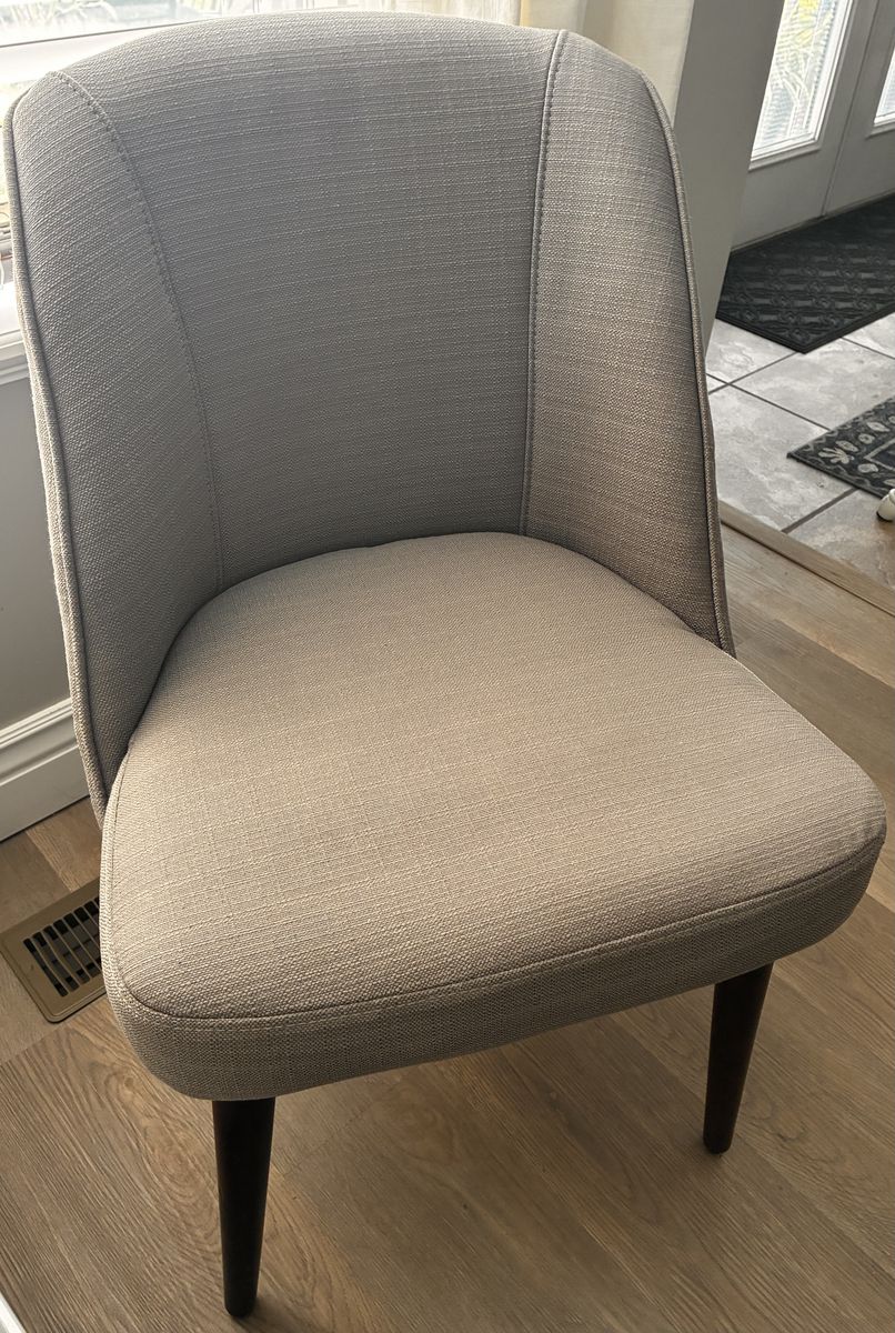 MODERN MID CENTURY UPHOLSTERED ACCENT CHAIR