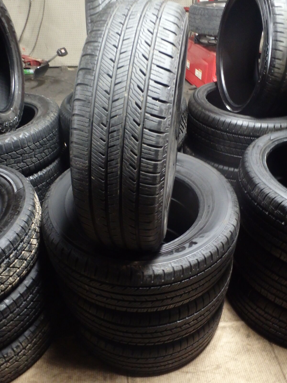 225/65R17 YOKOHAMA YK-CTX SET OF USED TIRES
