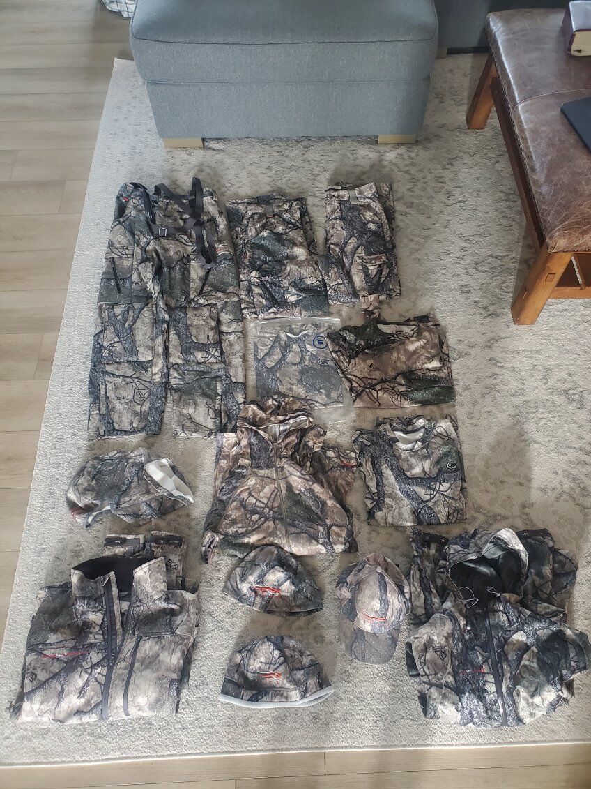 Sitka | Core 4 Element | Mountain Mimicry (SMALL) | 13 Clothing items - Full Kit