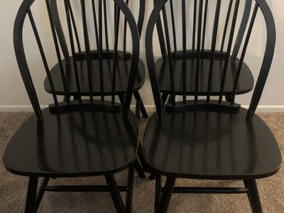 GORGEOUS SET OF 4 BLACK WINDSOR FARM STYLE CHAIRS