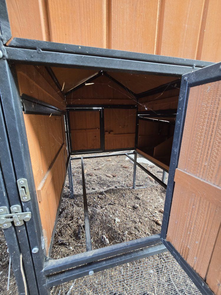 Main image 3