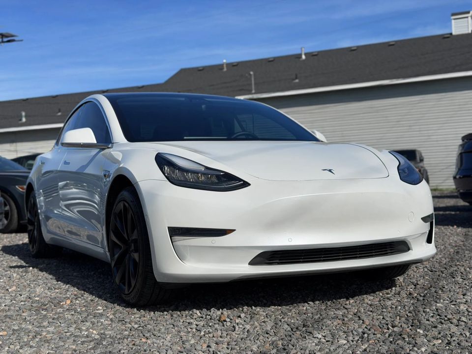 2020 Tesla Model 3 Standard Range