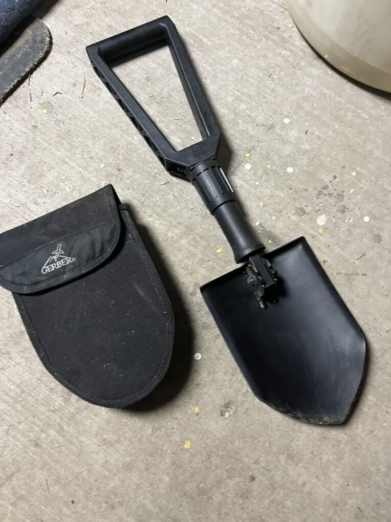 Folding Gerber Shovel