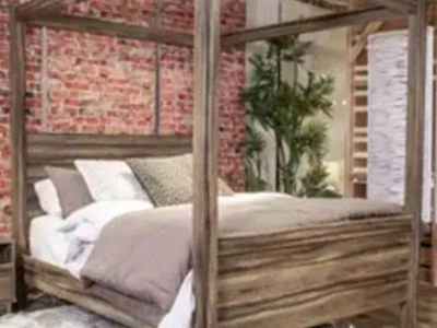 Ashley Furniture Shallifer Queen Canopy Bed