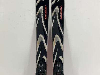 2027 Salomon QST 94 w/ Salomon Strive 13 Demo Bindings