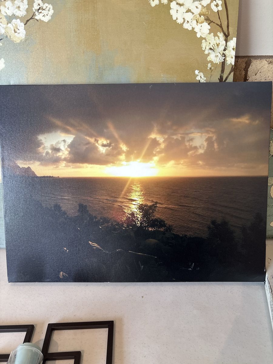 Main image 3
