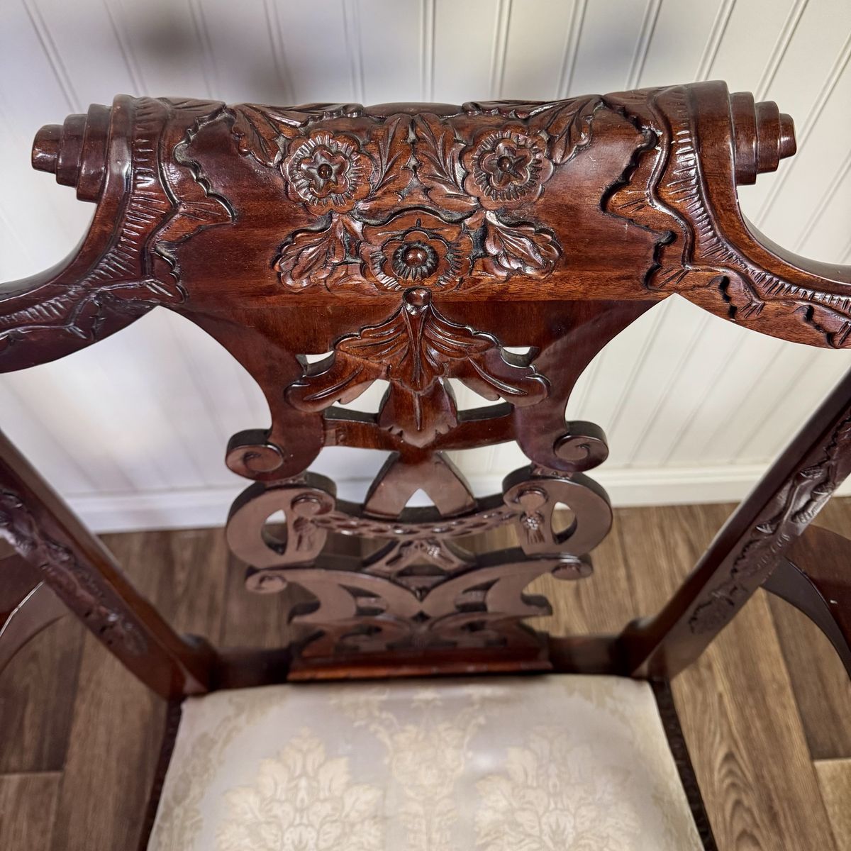 Main image 7