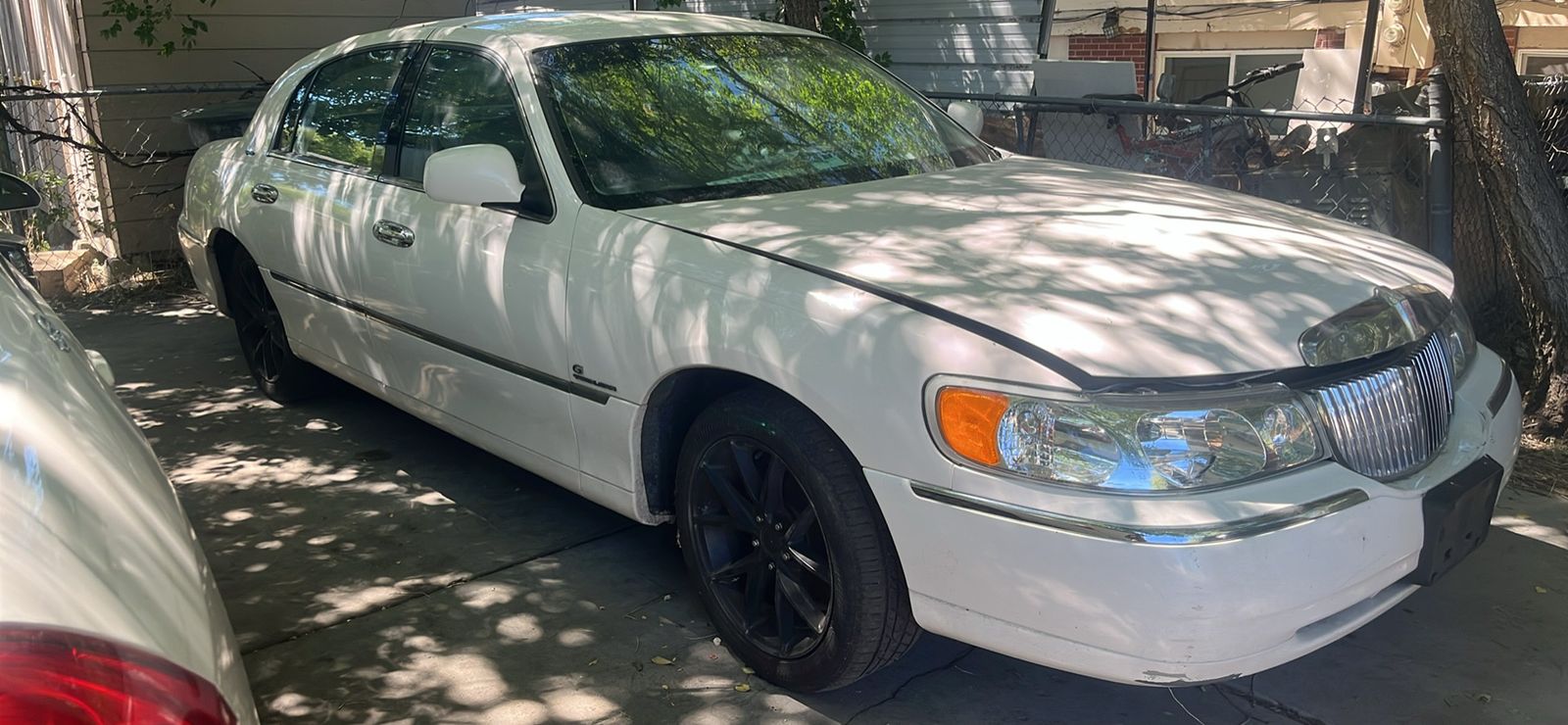 1999 Lincoln Town Car Sig.