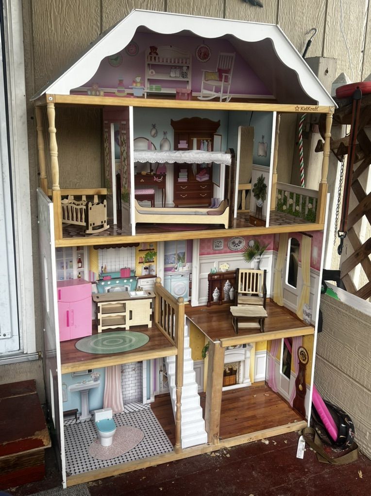 Doll House 4 Story