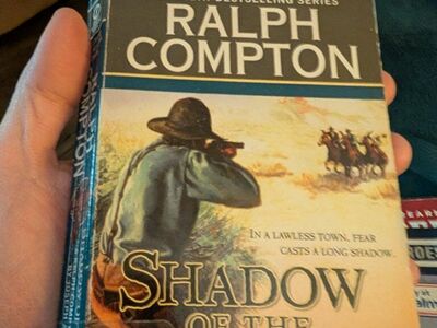 Shadow of the gun paperback