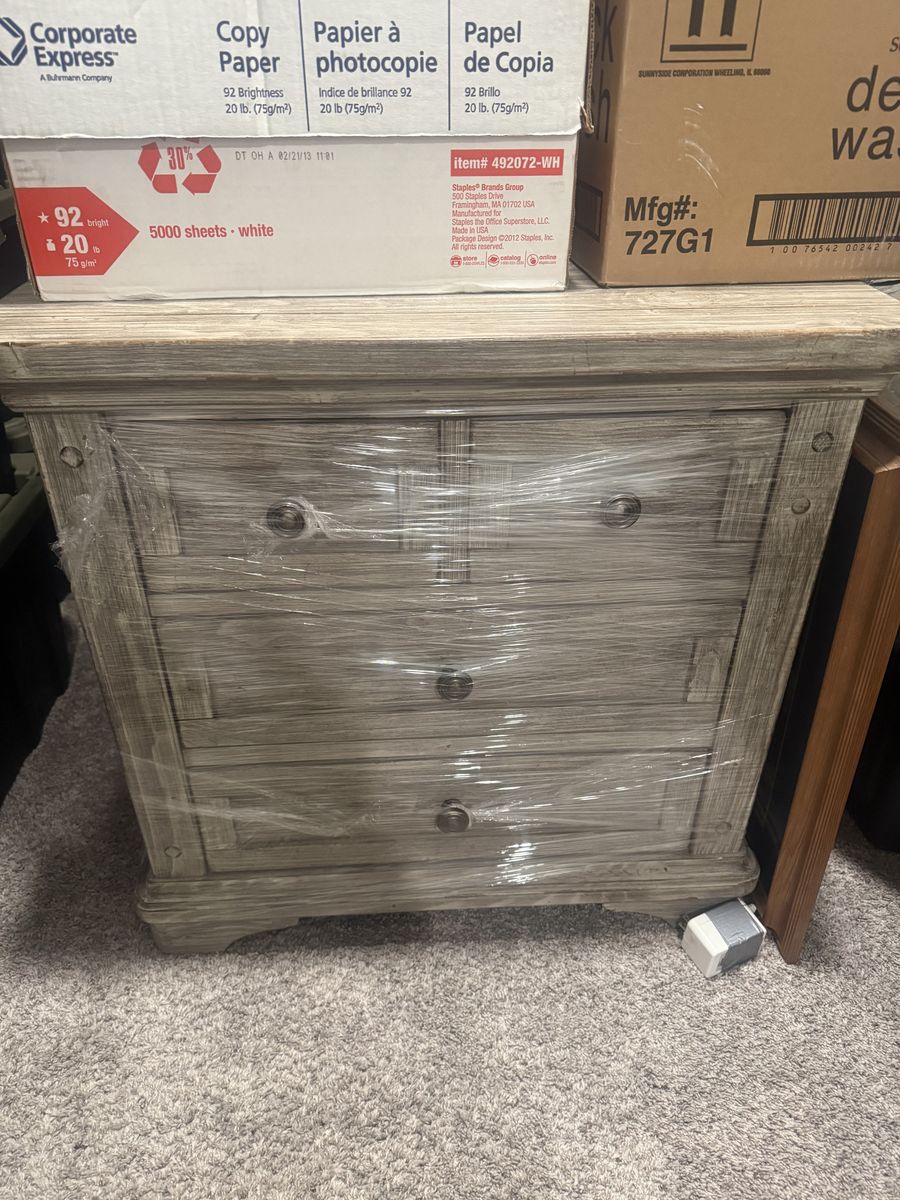4 piece Liberty Inc Bedroom set
