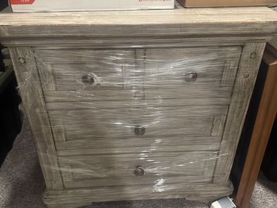 4 piece Liberty Inc Bedroom set