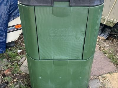 Aerobin 400 composter