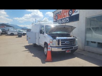 2014 Ford E-350 and Econoline 350