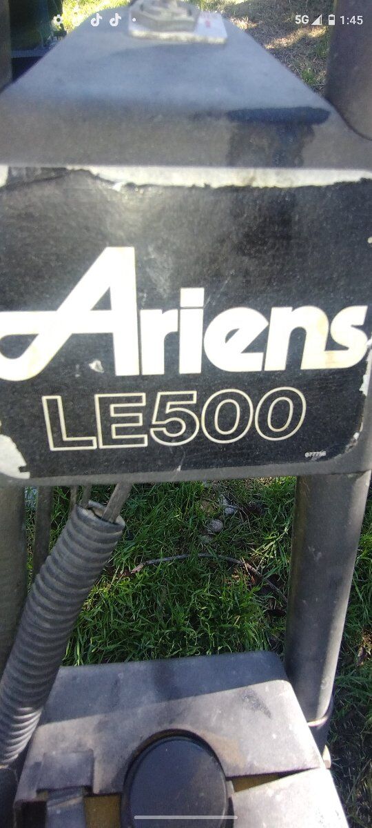 Ariens commercial edge LE500 
lightly used need ca