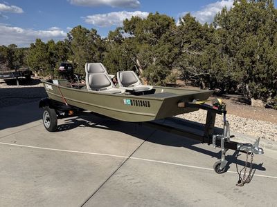 Lowe Jon Boat