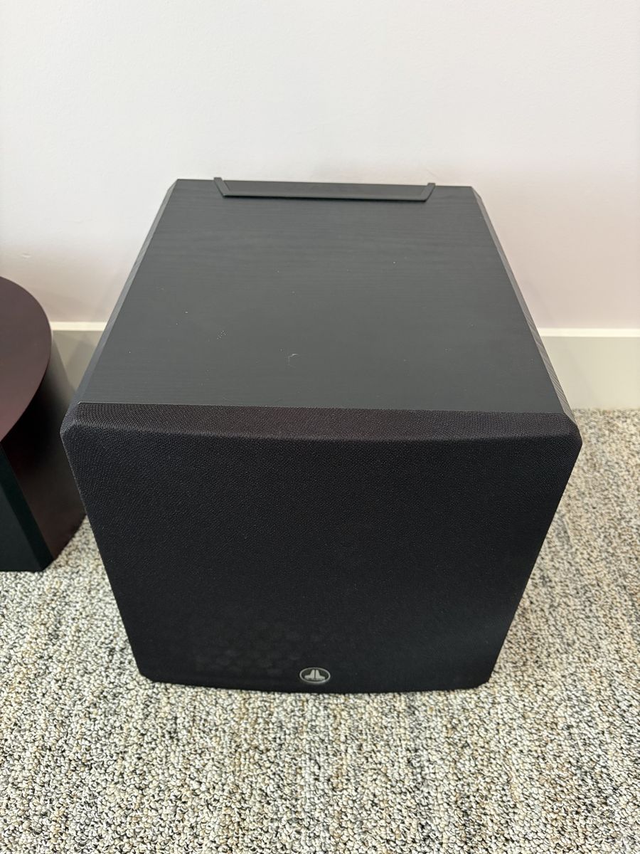 JL Audio e110 Subwoofer