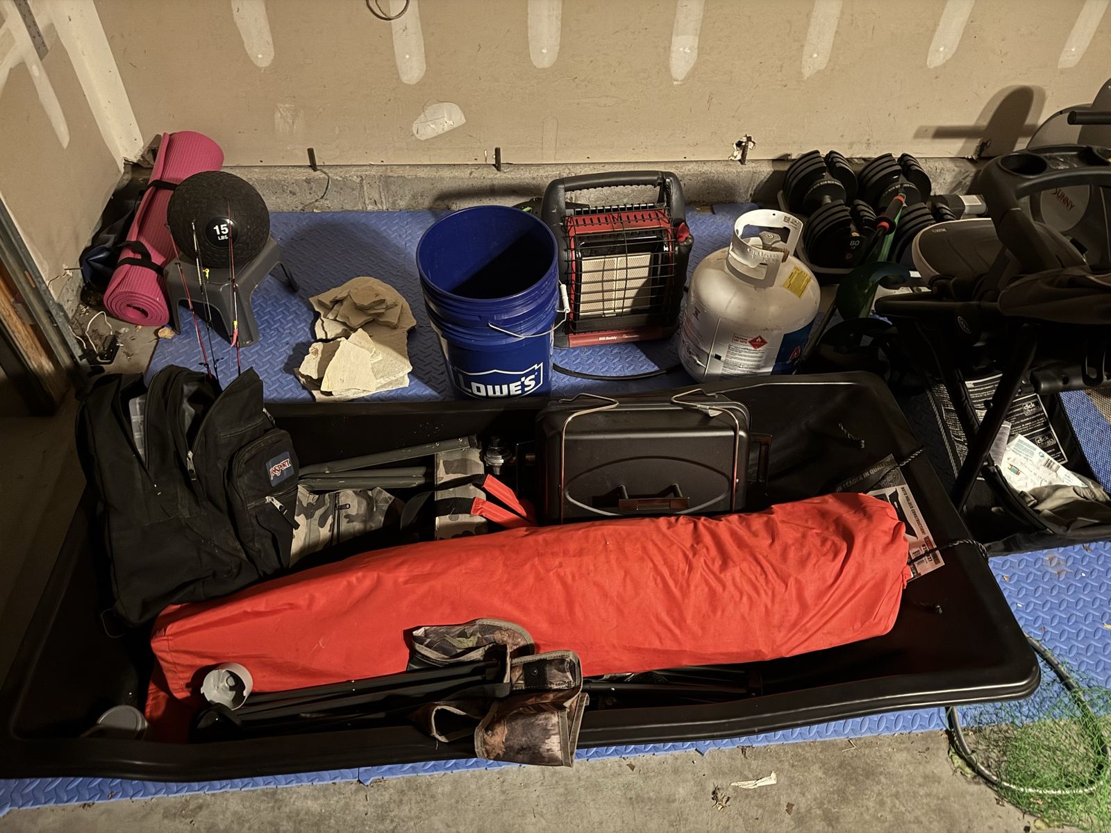 Ice fishing gear
