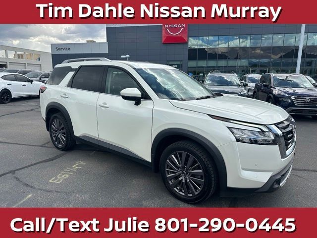 2023 Nissan Pathfinder SL