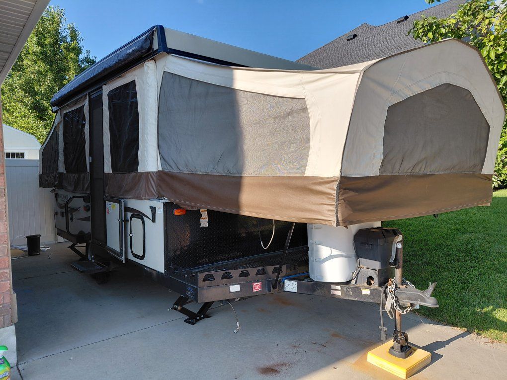 Rockwood Freedom Tent trailer